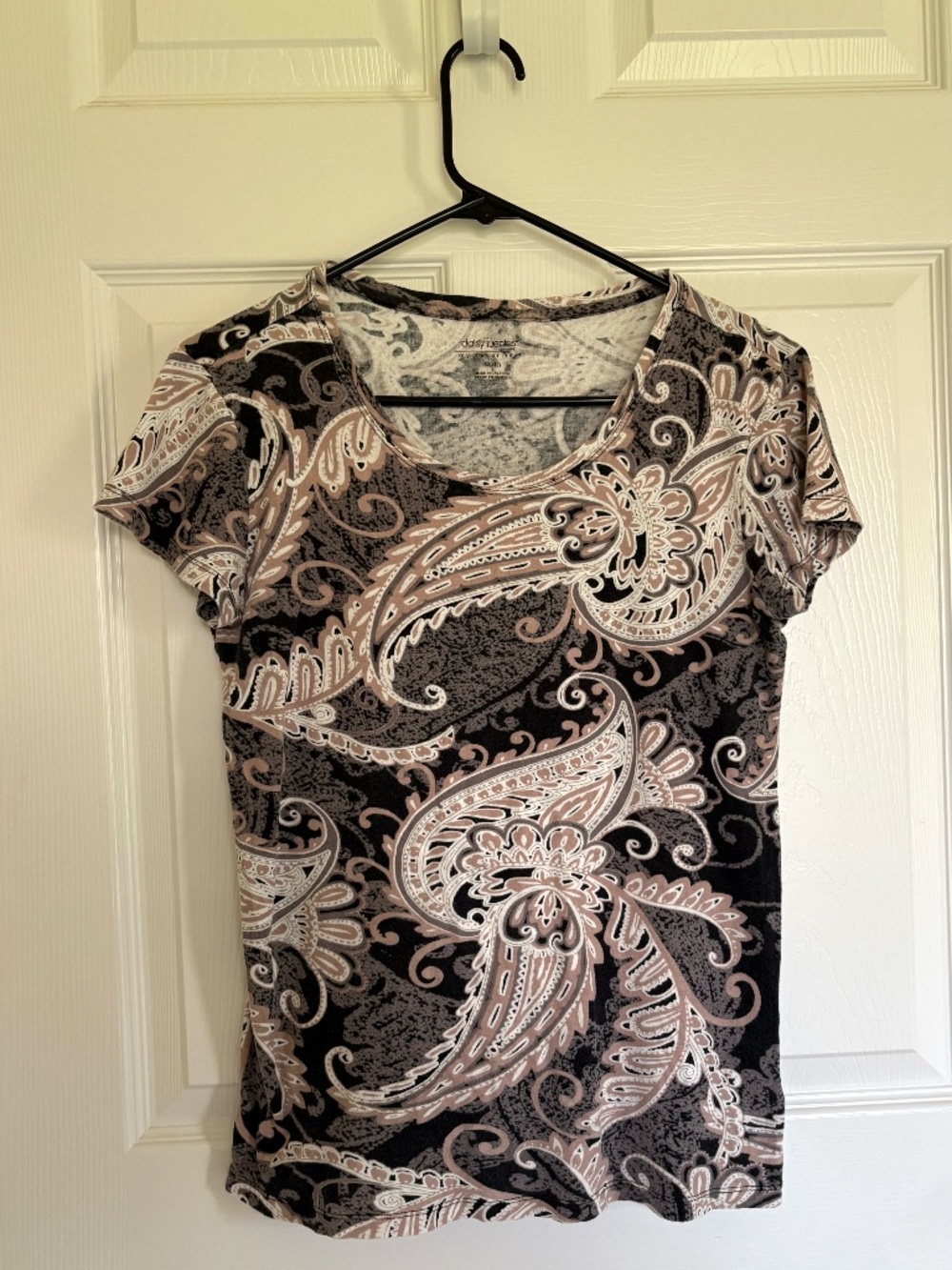 Daisy Fuentes Womens M Cotton T-Shirt Brown Paisley Favorite Tee Onyx Combo Top